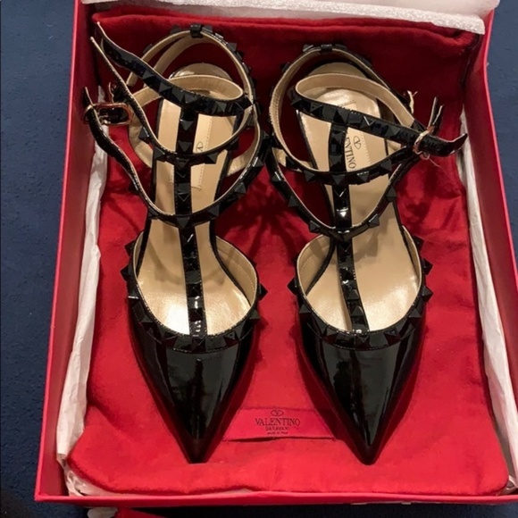 Valentino The Rockstud Patent Leather Pumps - Picture 1 of 7